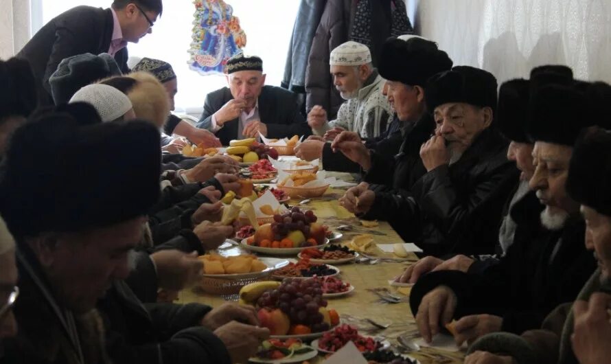 Поминки у мусульман на какой. Поминки у мусульман казахов. Поминки у казахов что на столах. Стол на поминки казахские. Дастархан у казахов.