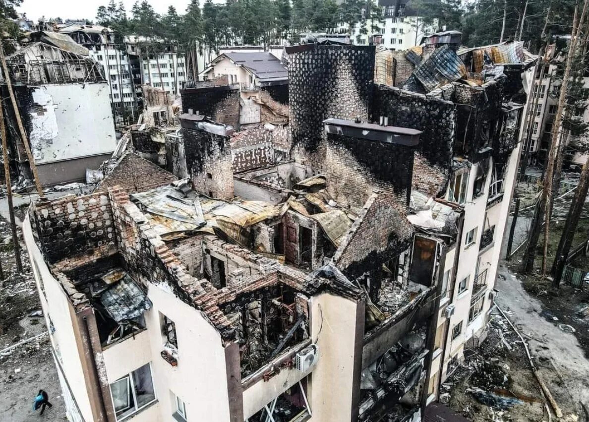 Дебальцево после обстрела. Разрушенные дома донбасса. Разбитые города украины. Мариуполь после войны 2022. Разрушенные города украины.