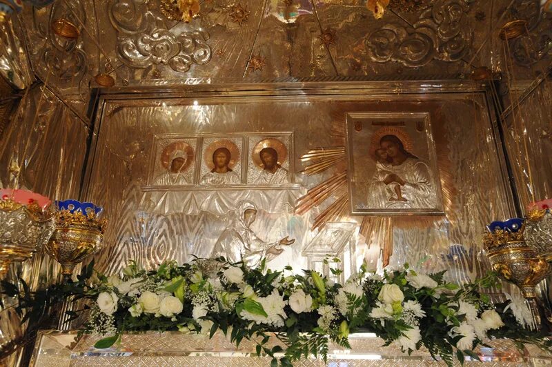 матроны московской 1998. день рождения матроны. мощи матроны москва метро. покровский монастырь мощи матроны московской. покровский женский монастырь мощи матронушки.