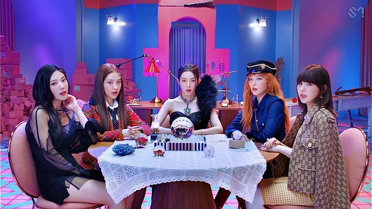 The queendom of lithzena. Red velvet. группа red velvet 2025. red velvet queendom. red velvet (레드벨벳).