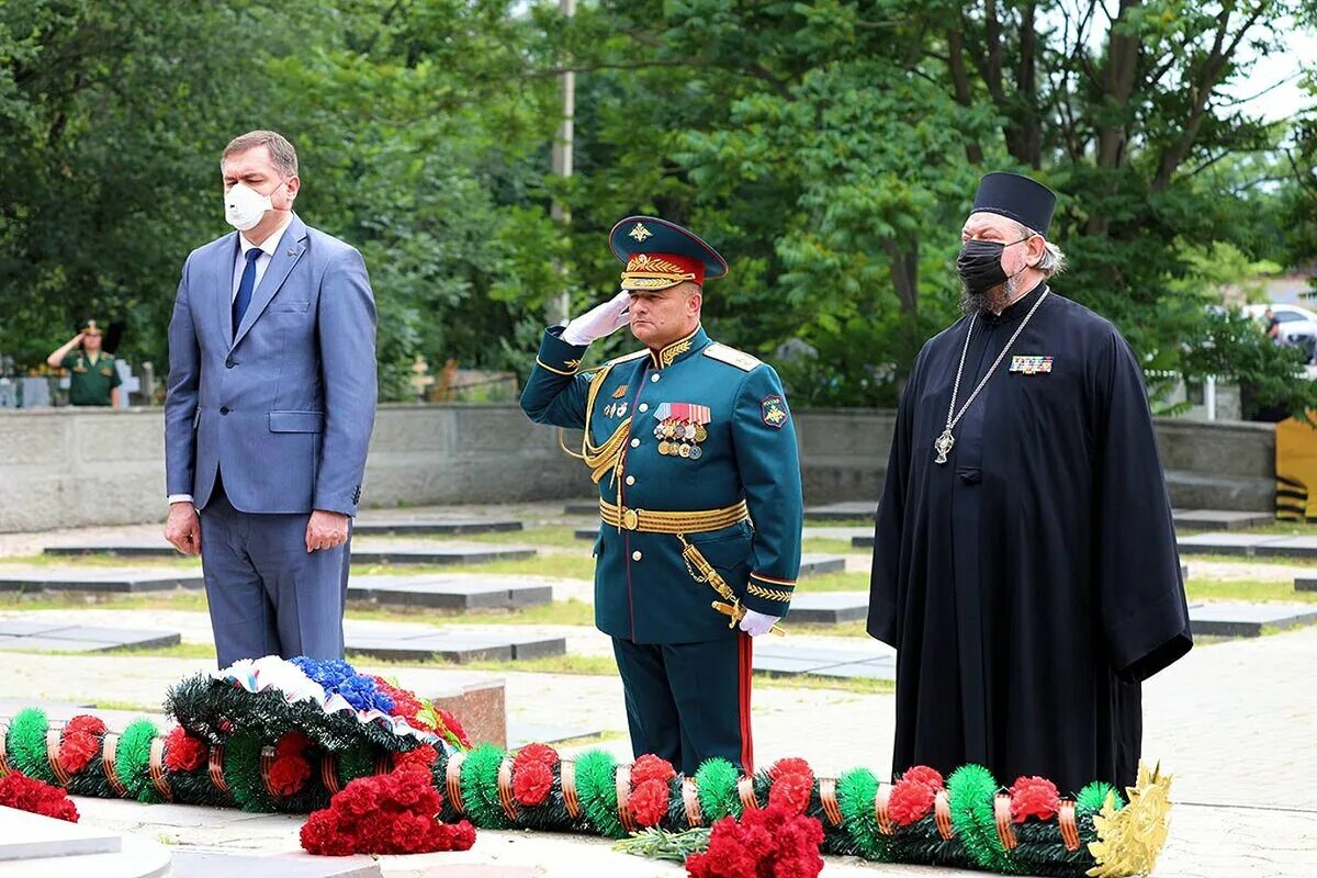 Биография залужного командующего