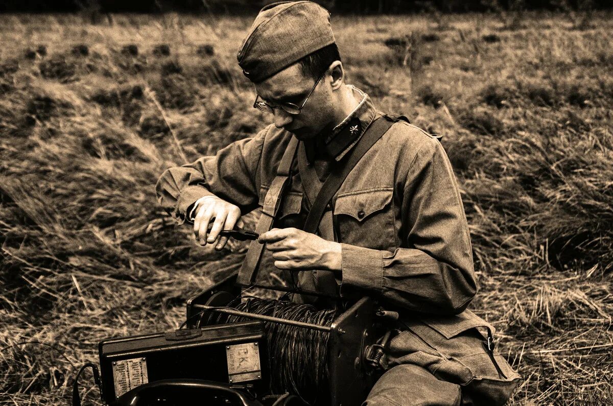 Связист. Военный Связист. Воин Связист. Связист в поле.