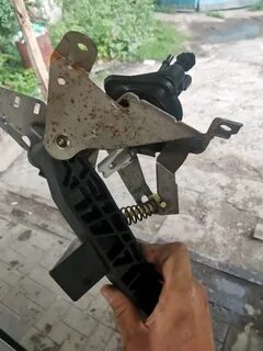 Педаль сцепления фокус