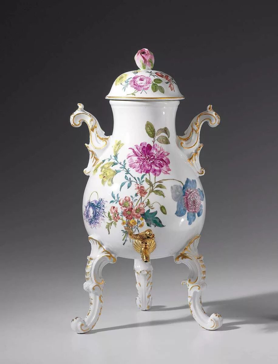 Художественный фарфор. Мейсенский фарфор сервиз мадонна. Семикаракорская керамика народный промысел. Художественный фарфор. Художественный фарфор.