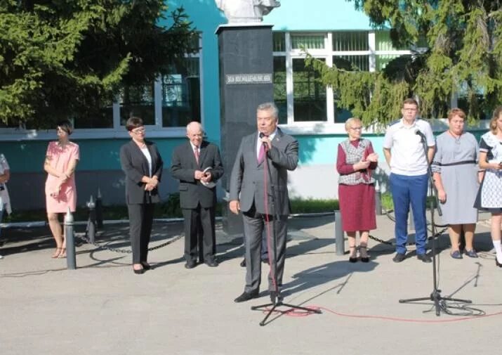 Подслушано в арсеньево тульской. Поселок Арсеньево Тульской области. Арсеньево Тульская область школа. Тульская область пос Арсеньево школа. День поселка Арсеньево Тульской области.