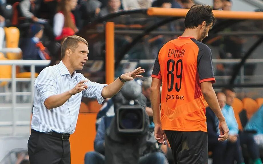 Куда ушел тренер. Барри троц тренеры нхл. Футбольный тренер. Руслан сулейманов мухаметханафович. Андрей алексеев уфа тренер.