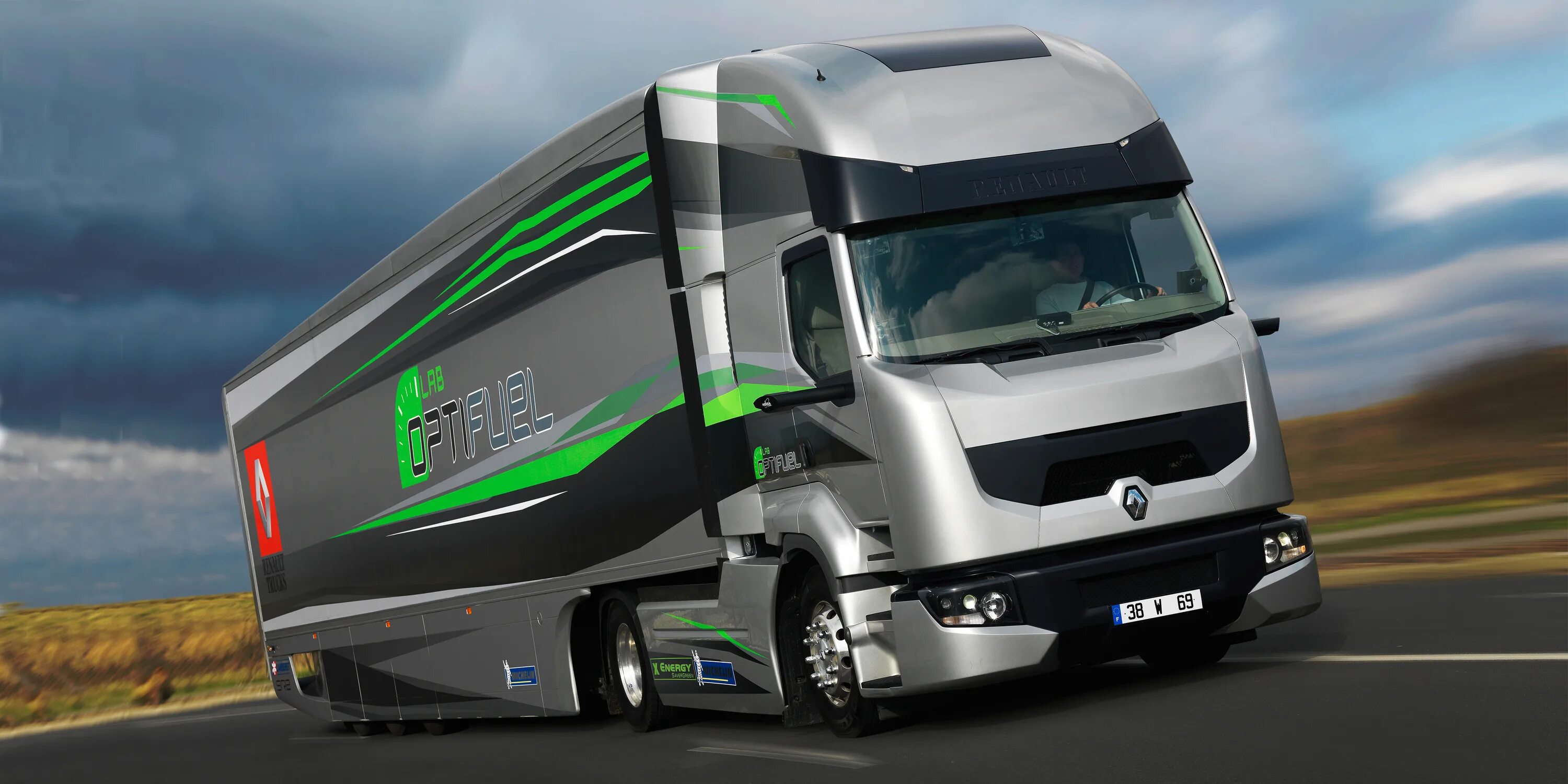 Грузовые автомобили примеры. Renault Premium 2022. Renault Trucks Premium. Renault Trucks 2050. Renault g Truck.