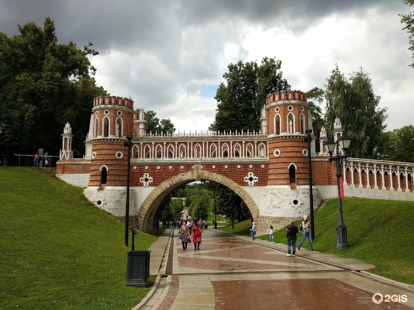 Парк царицыно достопримечательности. Царицыно музей-заповедник. Музей усадьба Царицыно. Парк заповедник Царицыно. Парк усадьба Царицыно.