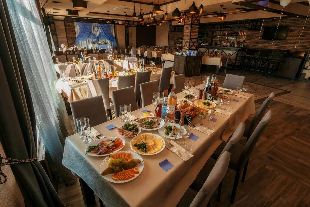 ргк южные ворота курск. южные ворота ресторан. кафе южные ворота. южные ворота курск гостинично-ресторанный комплекс.