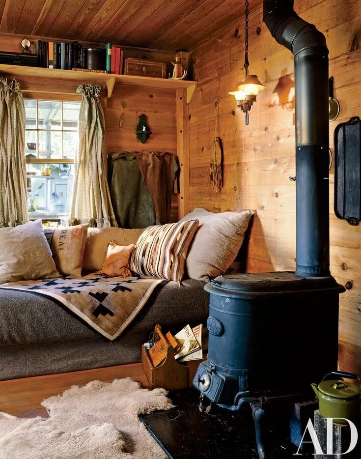 Уютный дом в деревне фото Pin on Bydlení Ložnice Dream rooms, Cozy house, Attic bedrooms