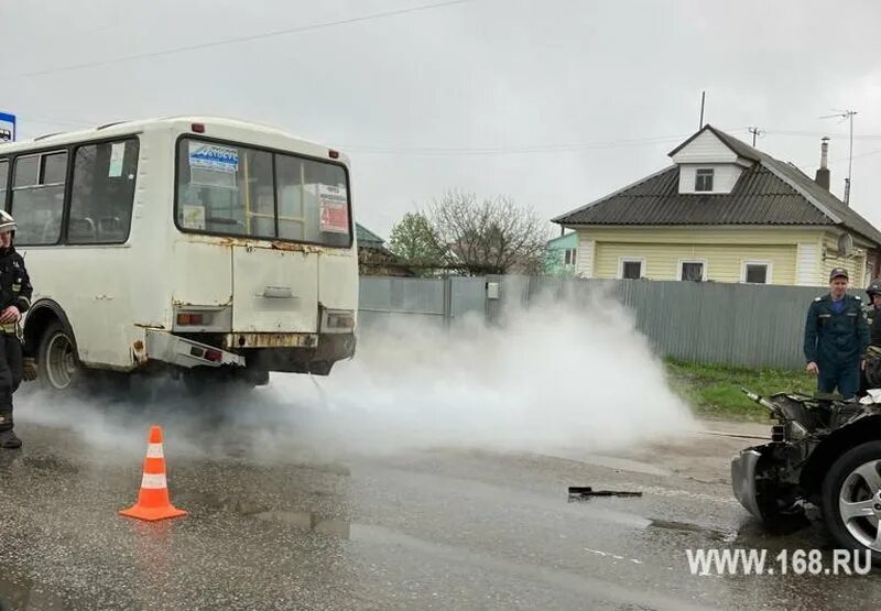 Происшествия часа сегодня россии. Кинешма аварии с автобусами. Происшествие Кинешемец.