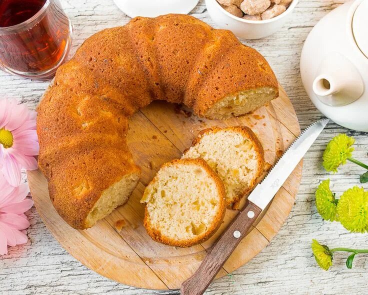 Кекс в круглой форме. Кекс круглый с дыркой. Кекс круглый. Форма для кекса круглая с дыркой. Овальный кекс.