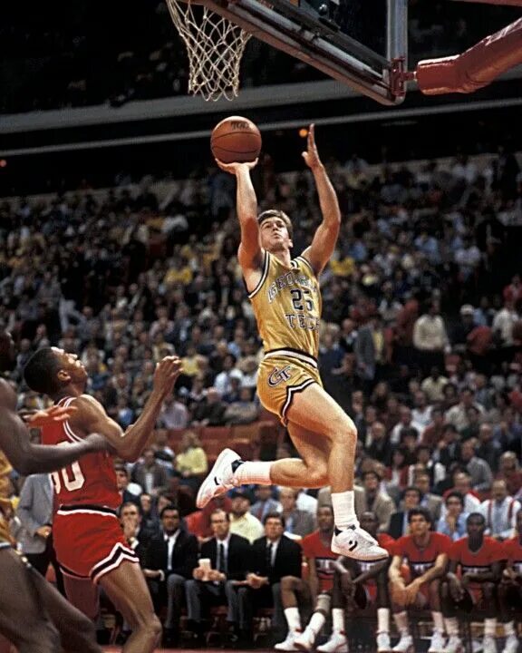 Mark price. Armstrong Mark баскетбол. Cleveland баскетбол 2 номер. Mark Price Flagstaff.