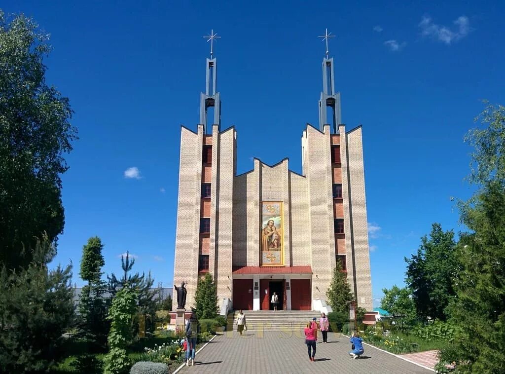 минская обл. молодечно минской улица осипенко. молодечно беларусь костел. молодечно город в белоруссии население. молодечно город парк.