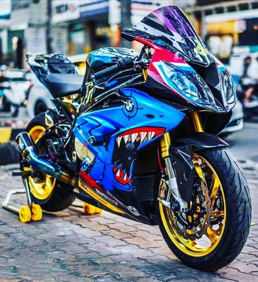 Покажи картинки мотоцикла. S1000rr Shark. BMW 1000rr акула. BMW s1000rr 2021. BMW 1000 RR Shark.
