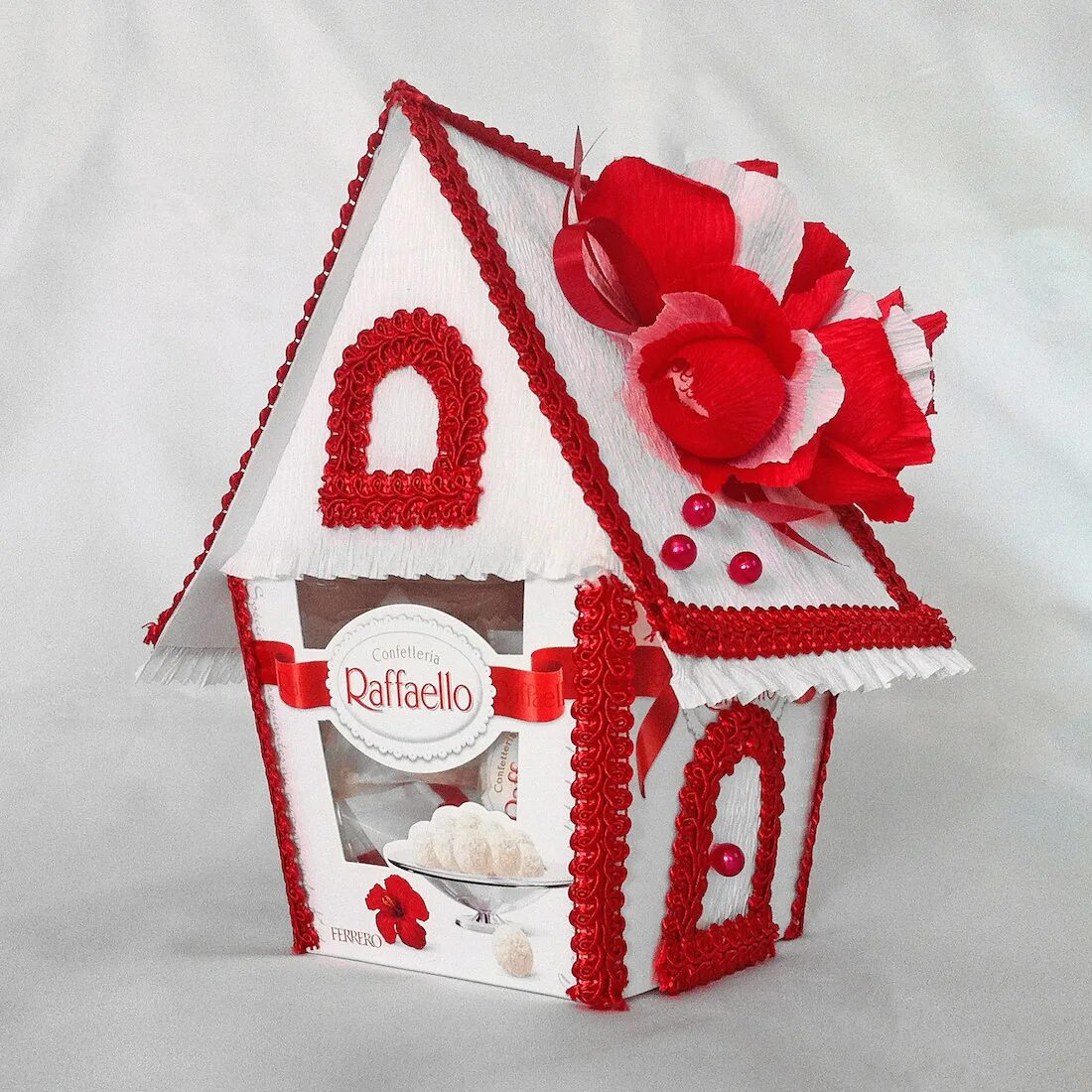 дом из фоамирана поделка. как сделать домик из фоамирана. домик из рафаэлло мастер класс. домик из фоамирана. как сделать домик из фоамирана.