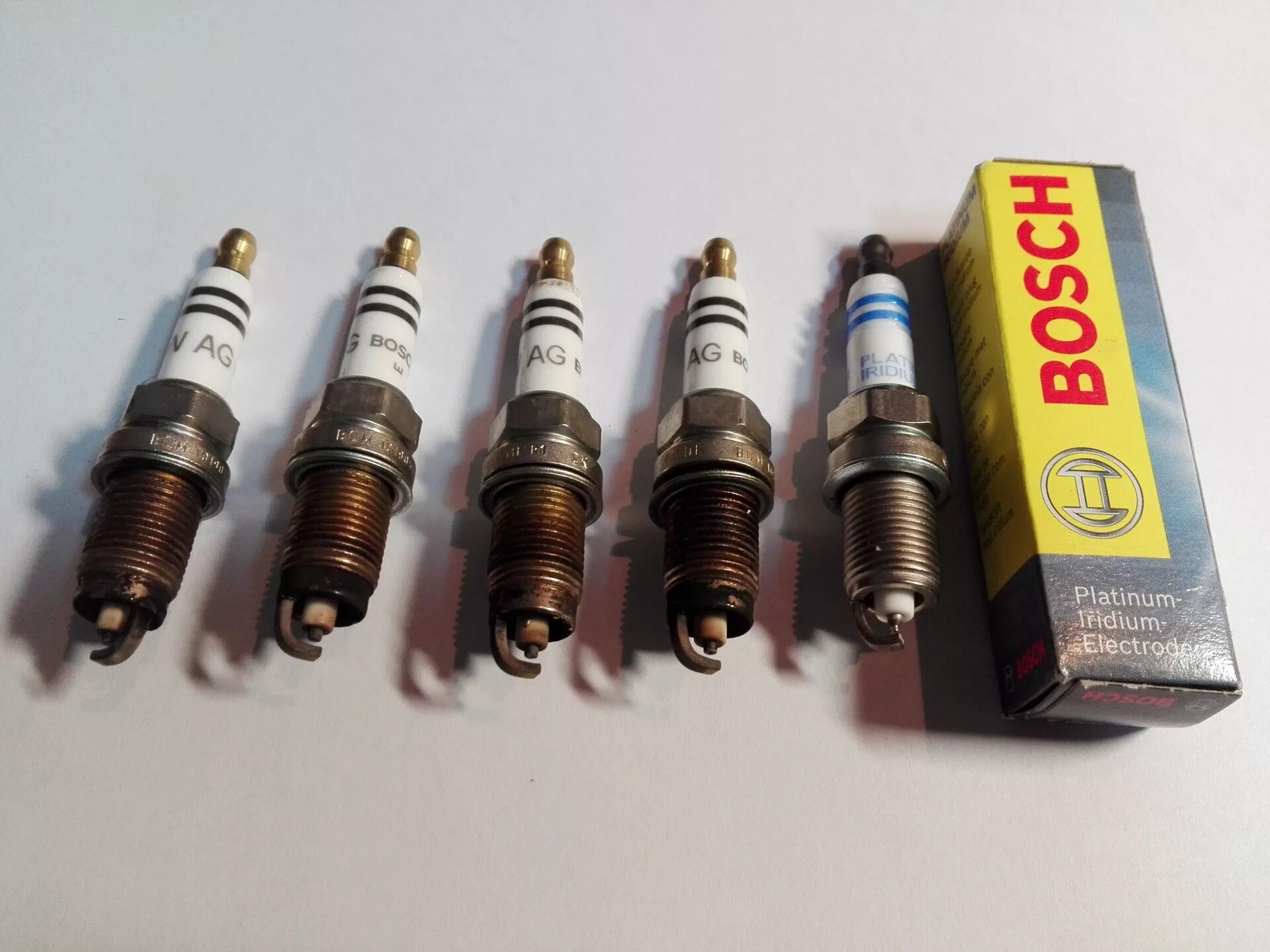 С свечи зажигания для гбо. Оригинальные свечи фольксваген поло. Vag 04c905616d. С. 04e905601b свеча зажигания.