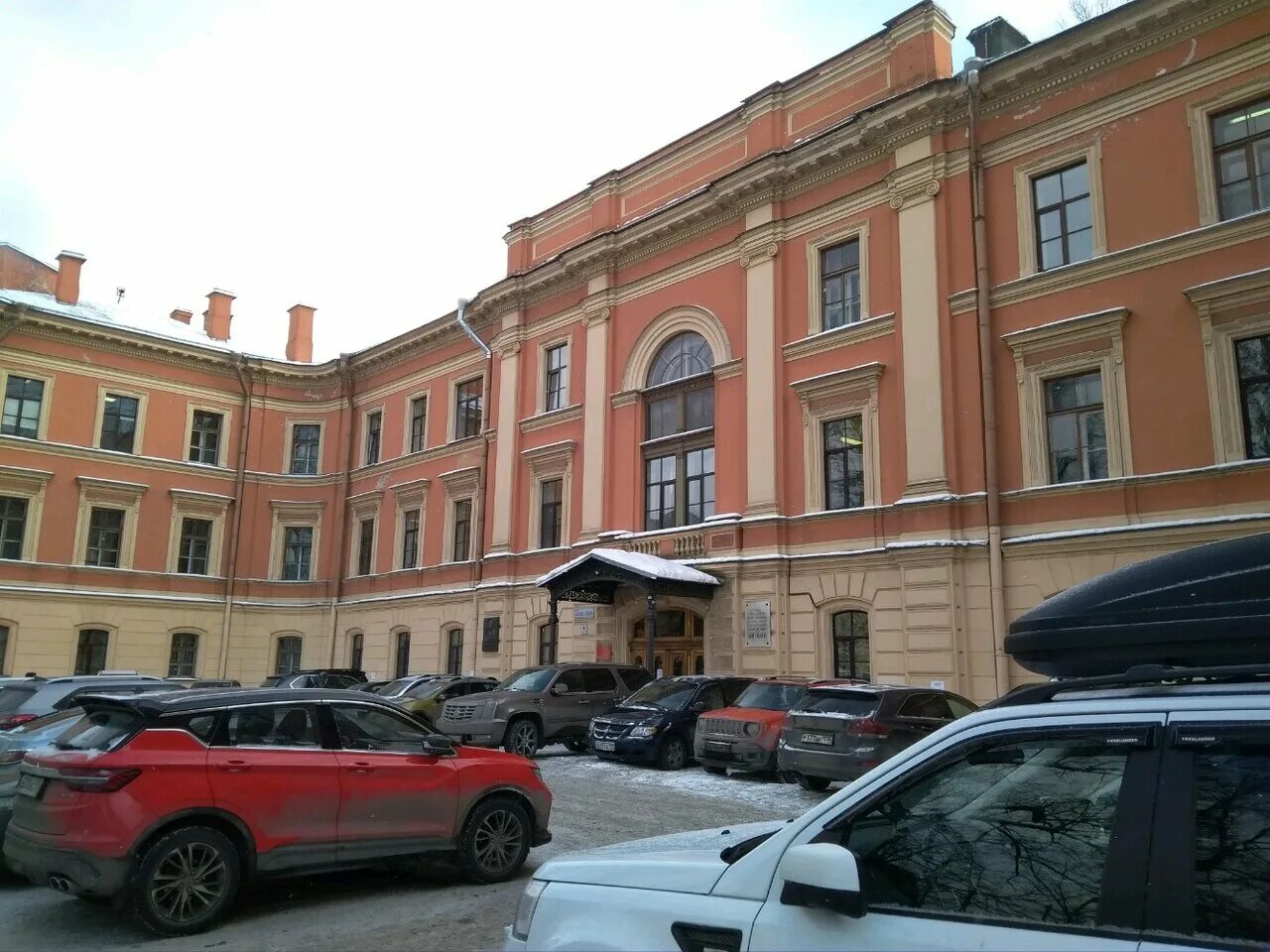 храм врача-страстотерпца евгения боткина. клиника детских болезней военно-медицинской академии. академия имени боткина. академия имени боткина. храм евгения боткина екатеринбург.