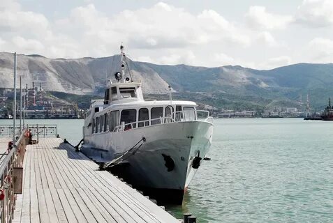 Катер в новороссийске