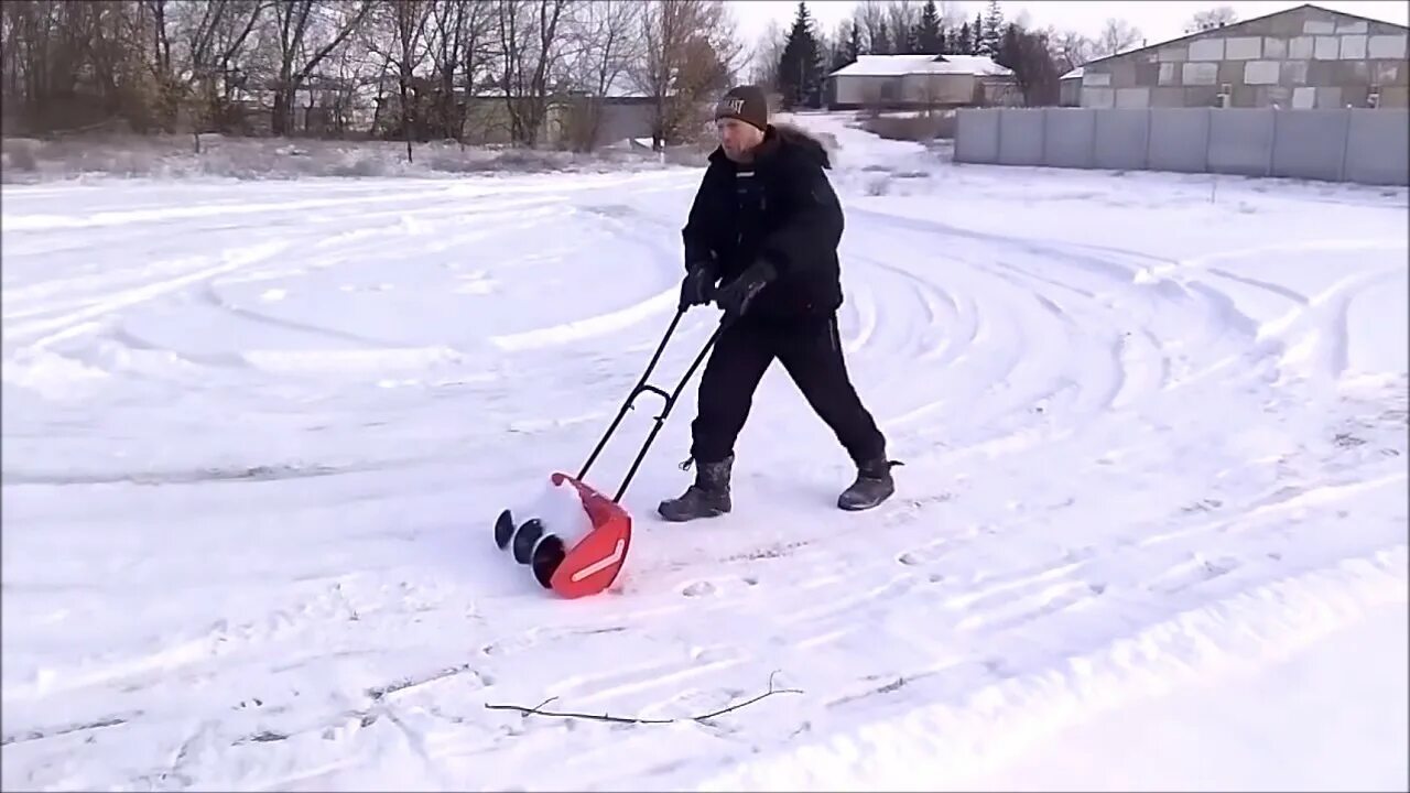 Аккумуляторный уборщик снега. Снеговая лопата чудо лопата. макита лопата для уборки снега. чудо лопата снеговая. лопата толкач к2.