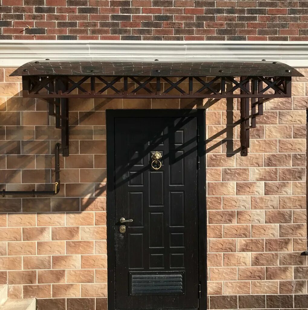 Starbucks at Oak and Rush Banker Wire Archello Balcony railing design, Stairway 