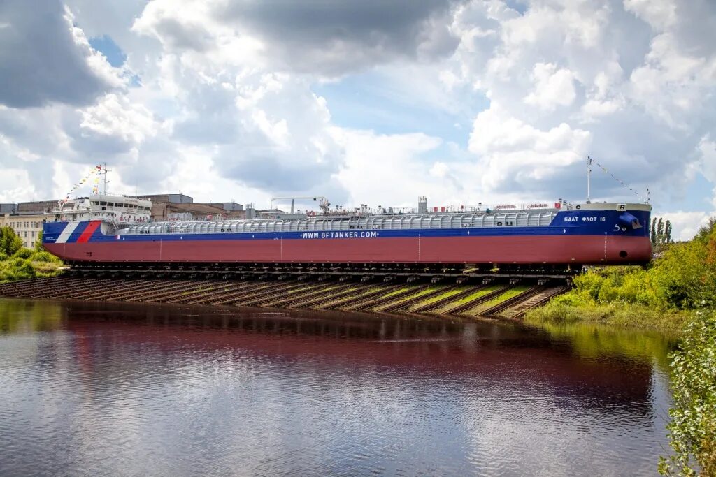 Балт завод. Красная Сормово Нижний Новгород. Танкер красное Сормово. Завод красное Сормово Нижний Новгород. Заводы Нижегородской области красное Сормово.