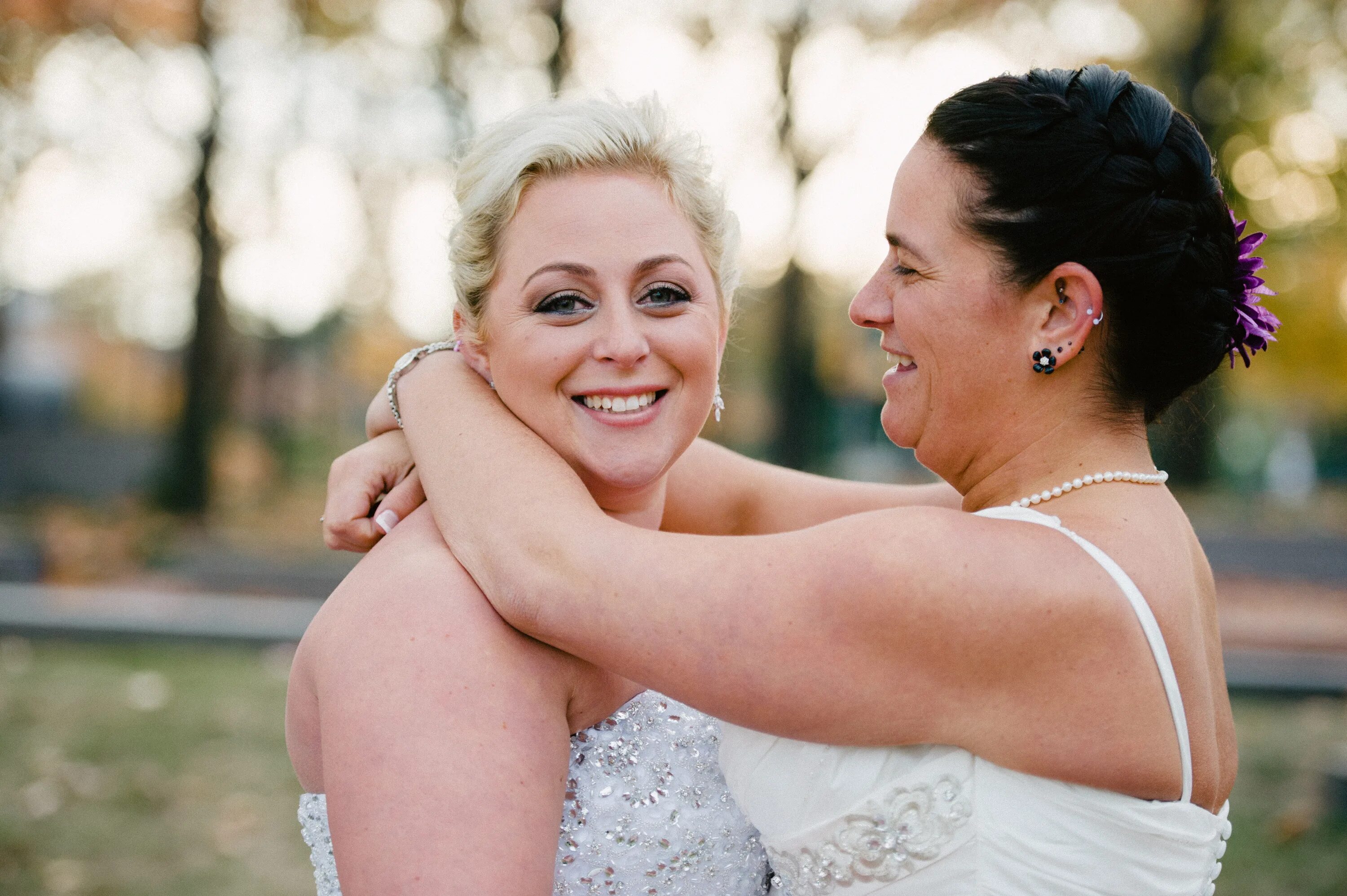 Толстяк на пляже. Жирная парочка. Лесбийская свадьба толстые. Толстушки целую. Толстушки целую.