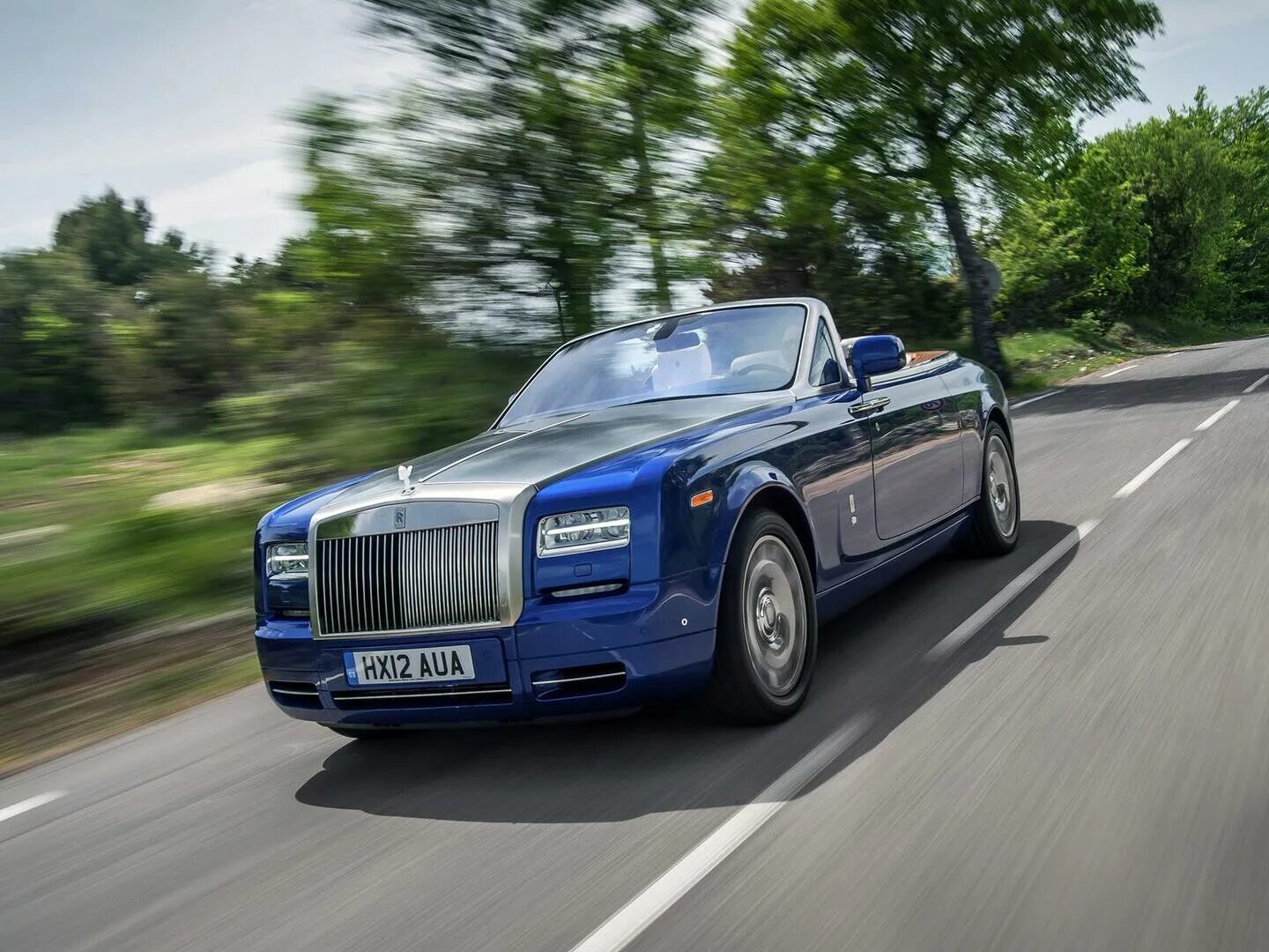 Роллс ройс драйв. 2012 Rolls-Royce Phantom Drophead Coupe. Rolls Royce Phantom Drophead. Rolls Royce Phantom купе. Rolls Royce Phantom Coupe Drophead 2011.