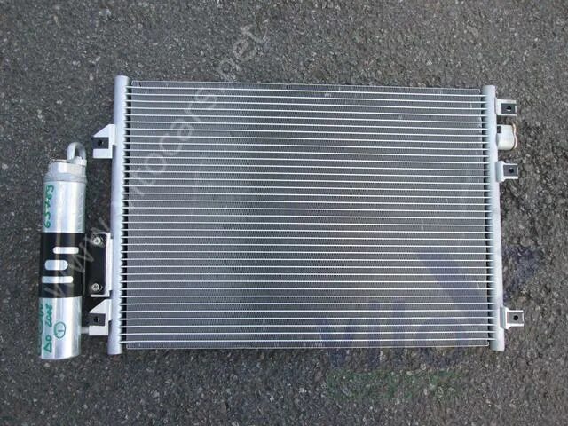 6 с кондиционером. Радиатор кондиционера рено логан 1. Рено сандеро блок климата. 4. Рино логан 1комплектация.