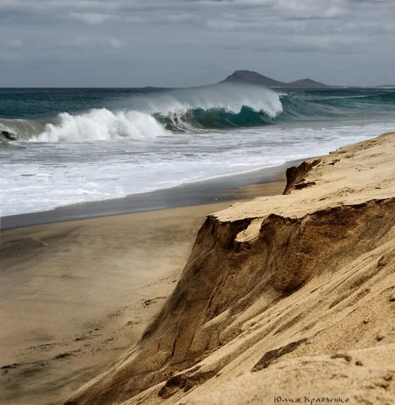 море и песок живопись. диктант необычный стрелок. однажды по песчаному берегу. песочный замок. девушка море шторм.