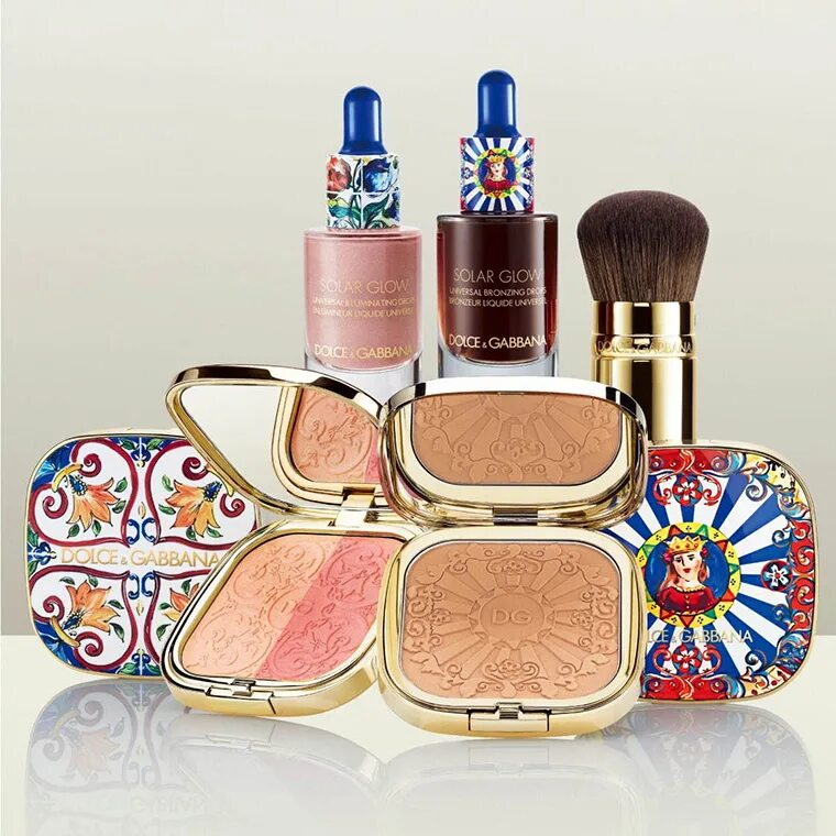 Дольче габбана косметика. Dolce Gabbana Solar Glow. Дольче Габбана Солар Глоу бронзер. Косметика Дольче Габбана 2022. Dolce Gabbana Solar Glow кушон.