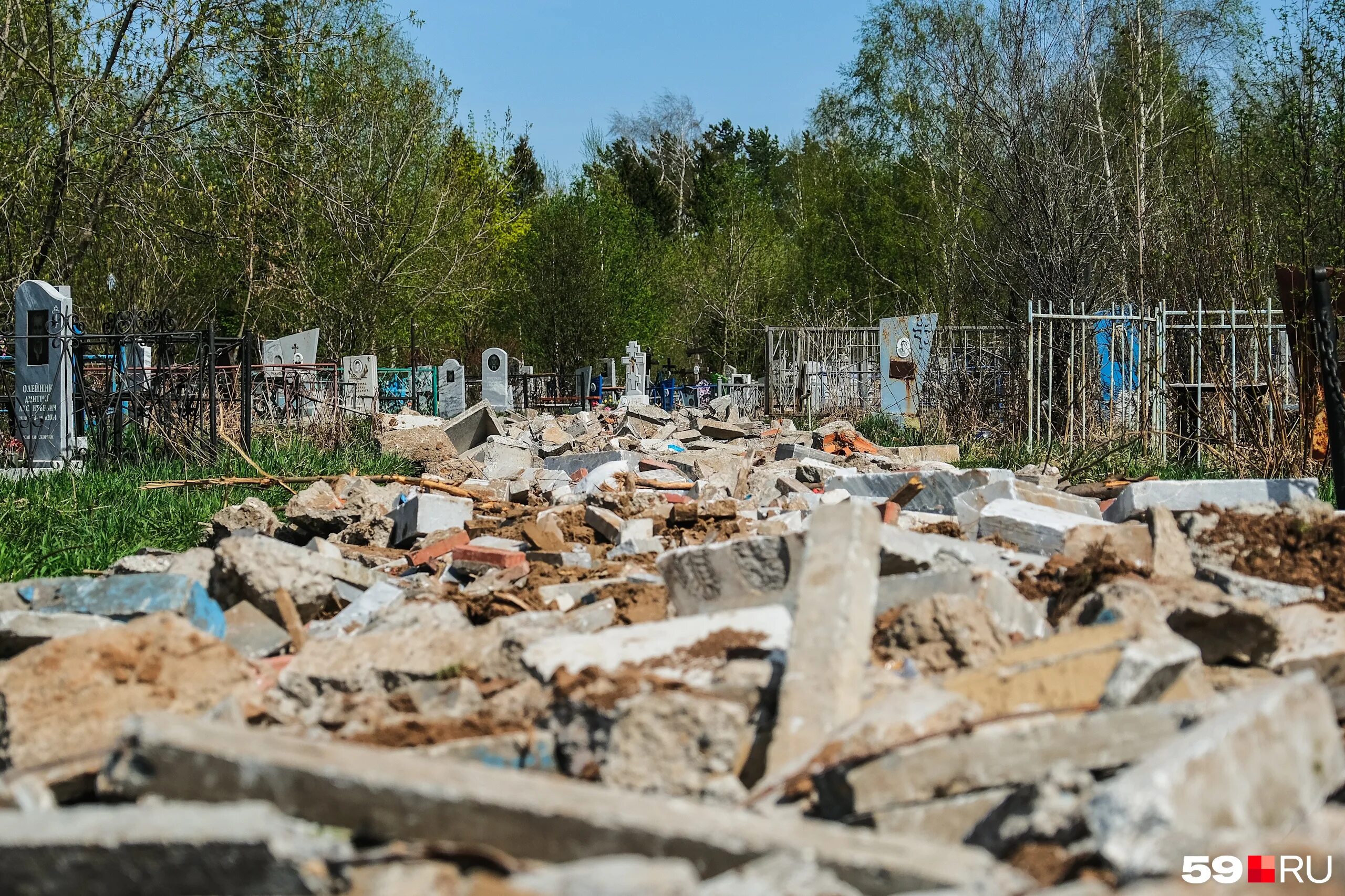 скорбящая мать пермь памятники кладбище. мемориальный комплекс северное кладбище пермь. пермь северное кладбище 222 квартал. головановское кладбище пермь. пермь егошихинское кладбище егошихинское кладбище.