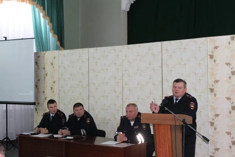 Гибдд куйбышев. Начальник ГИБДД Куйбышев НСО. Начальник полиции Куйбышев НСО. Начальник ГИБДД Куйбышевского района. Администрация Куйбышевского района НСО.