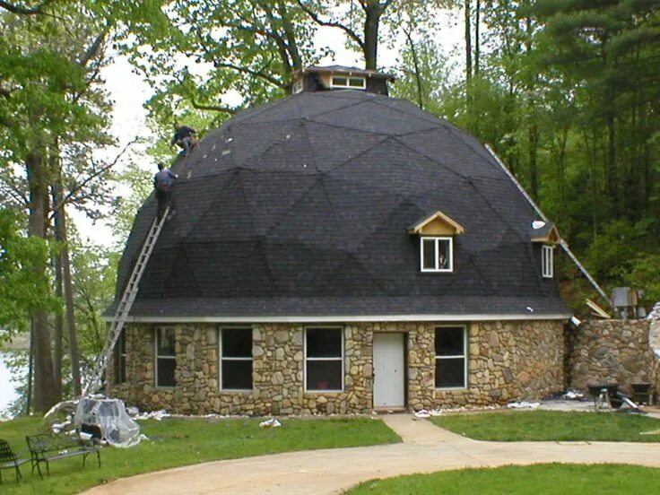 Стратодезический купольный дом. Круглый домик. Дом с круглой крышей. Купольная крыша. Home round