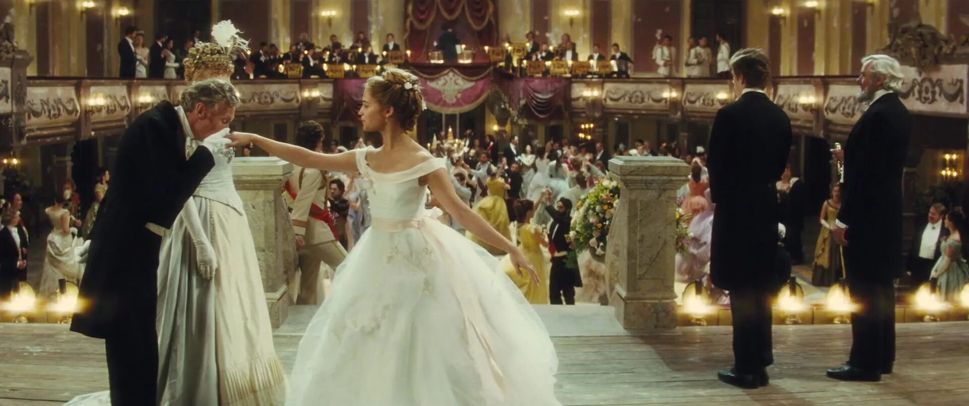 анна каренина 2012 бал. мазурка анна каренина. ворон фильм 2012 эмили. анна каренина 2012 танец. кира найтли каренина.