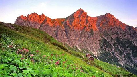 Здесь можно любоваться горными ландшафтами
