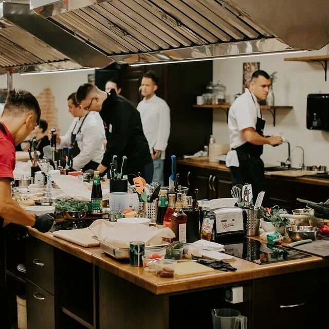 Кухонный набор bergner. Магазин kitchen profi. Магазин kitchen profi. Кастрюля терка zwilling. Магазин kitchen profi.