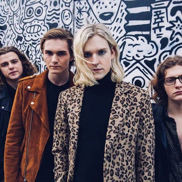 Sundara closed. Sundara Karma. Sundara Sundara. Sundara Karma Flame альбом. Sundara Karma участники группы.