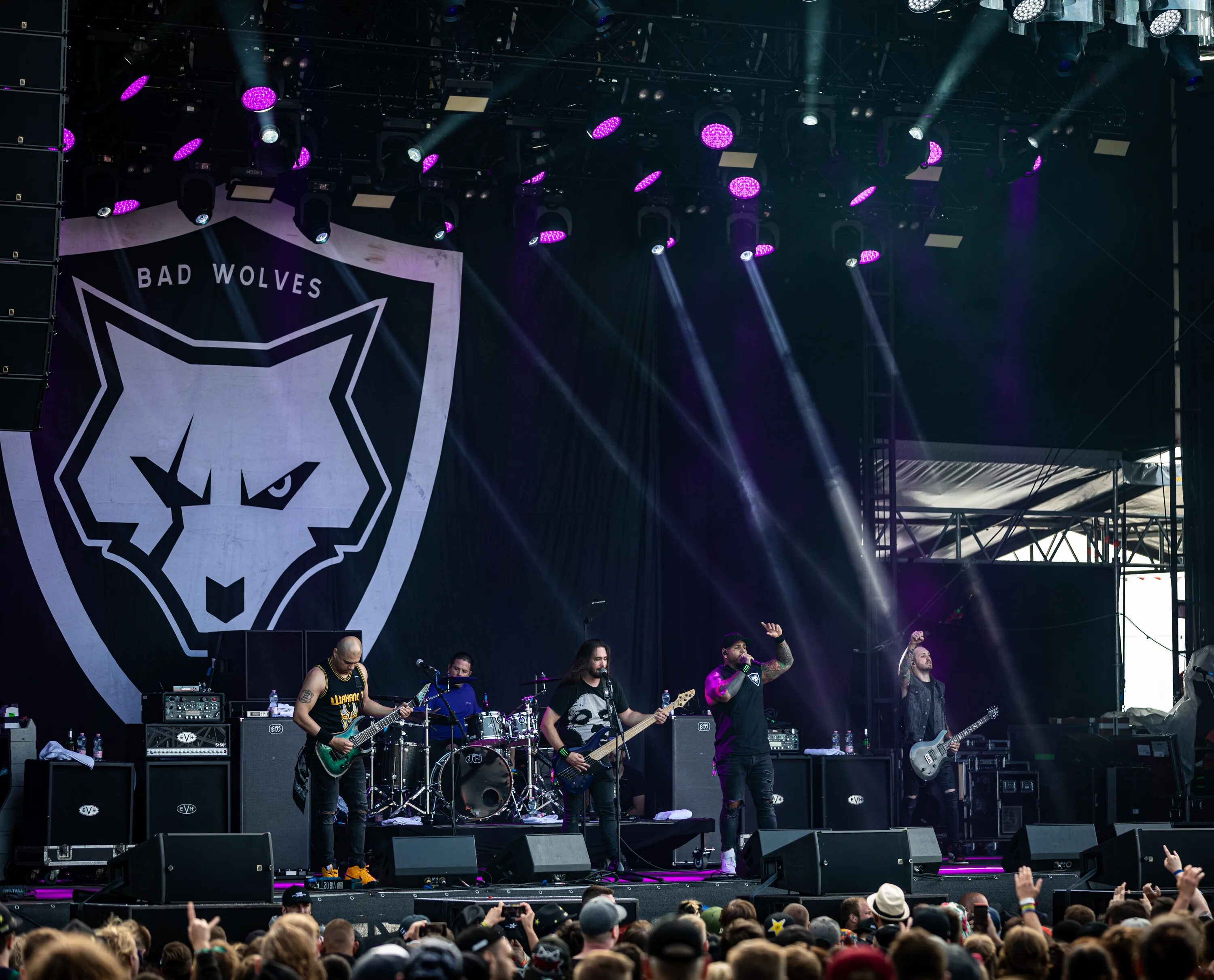 Группа Bad Wolves. Солист группы Bad Wolves. Рок группа Wolf. Rock am Ring 2019. Bad wolves песни