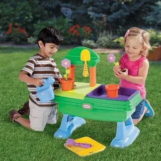 Kids play garden