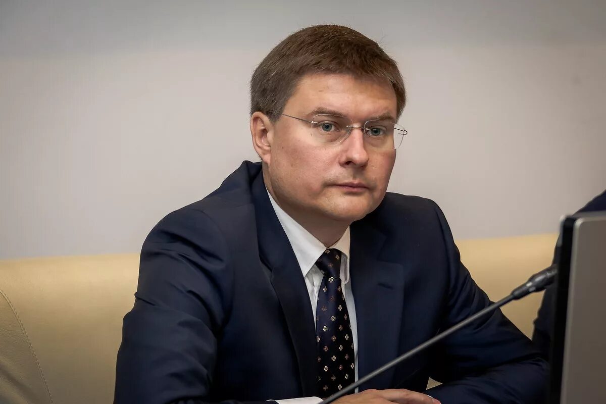 Алрос руководители. Сергей иванов алроса. иванов сергей сергеевич алроса. иванов сергей сергеевич президент ак алроса. алроса генеральный директор.