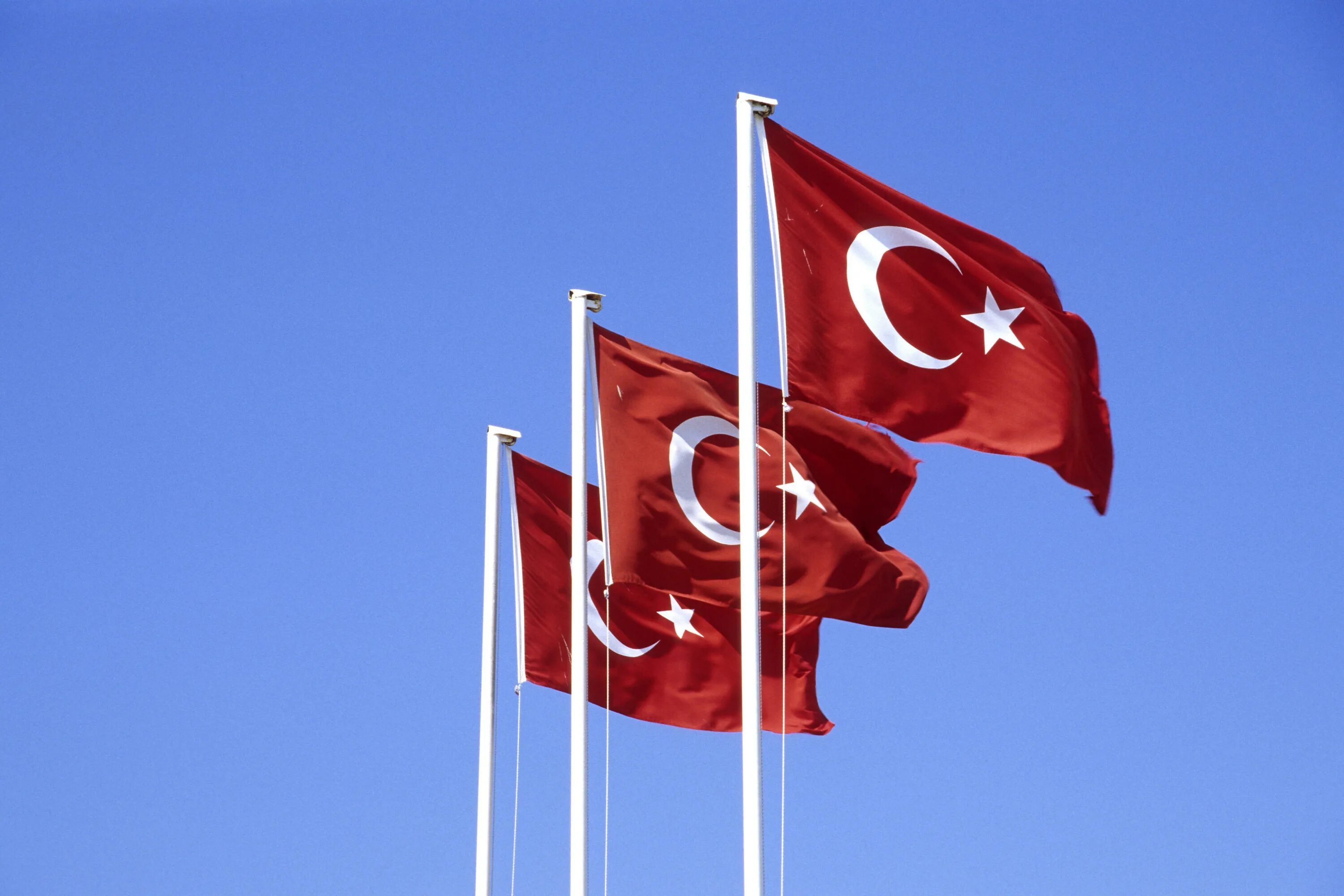 Россия объявила турции. Турция флаг в 1960. Налоговая система Турции. Турция Украина. ВНСТ Турции.