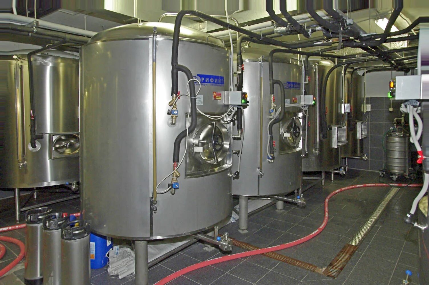 Немеханическое оборудование овощного цеха. Инвентарь для полуфабрикатов. Все перечисленное оборудование. Немеханическое оборудование мясного цеха. Все перечисленное оборудование.