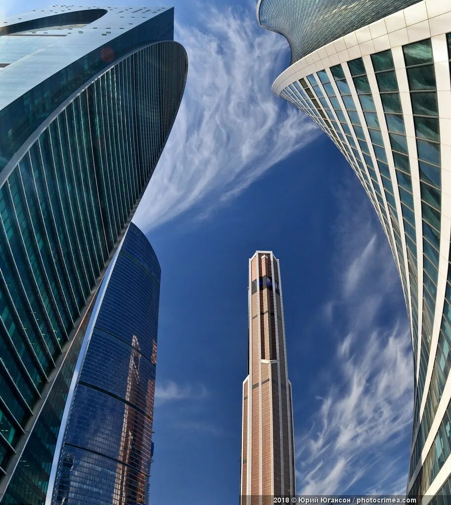 Небоскреб какого года. Небоскребы москва сити. небоскребы мира moscow city. высотки москва сити. тегеран небоскребы.