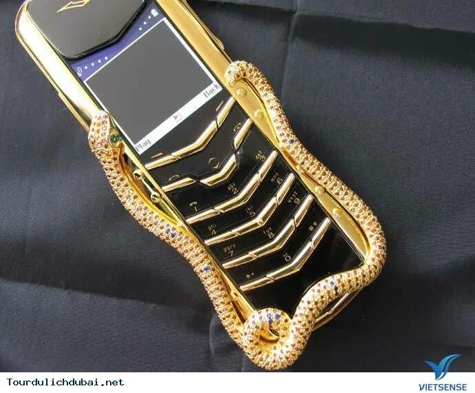 Верту сигнатуре. Vertu signature s design gold. Золотой телефон верту. Vertu signature gold. Золотой телефон верту.
