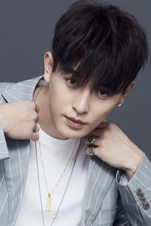 Юй хао. Чжан хао юй. чжан хао zerobaseone. чжан хао юй актёр. 1 чжан.