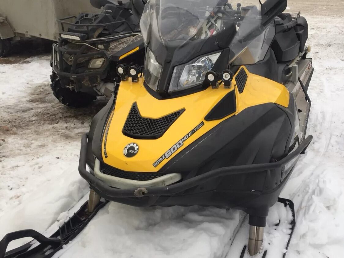 Купить снегоход брп скандик 600. БРП Скандик 600. BRP Ski-Doo Skandic 600, 2011. Ski Doo Skandic 600. BRP Ski-Doo Skandic 600.