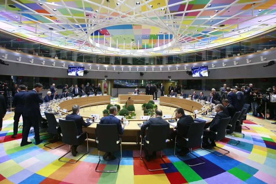 Eu council. Саммит ЕС 2021. Саммит министров ЕС Люксембург. Саммит ЕС В Брюсселе. Европейский Союз саммит глав МИД.