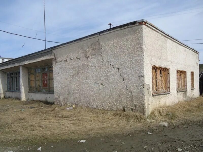 Такси усть нера магадан. П. Магадан 2005. Магадан ул ленина 5. Продам магадан.