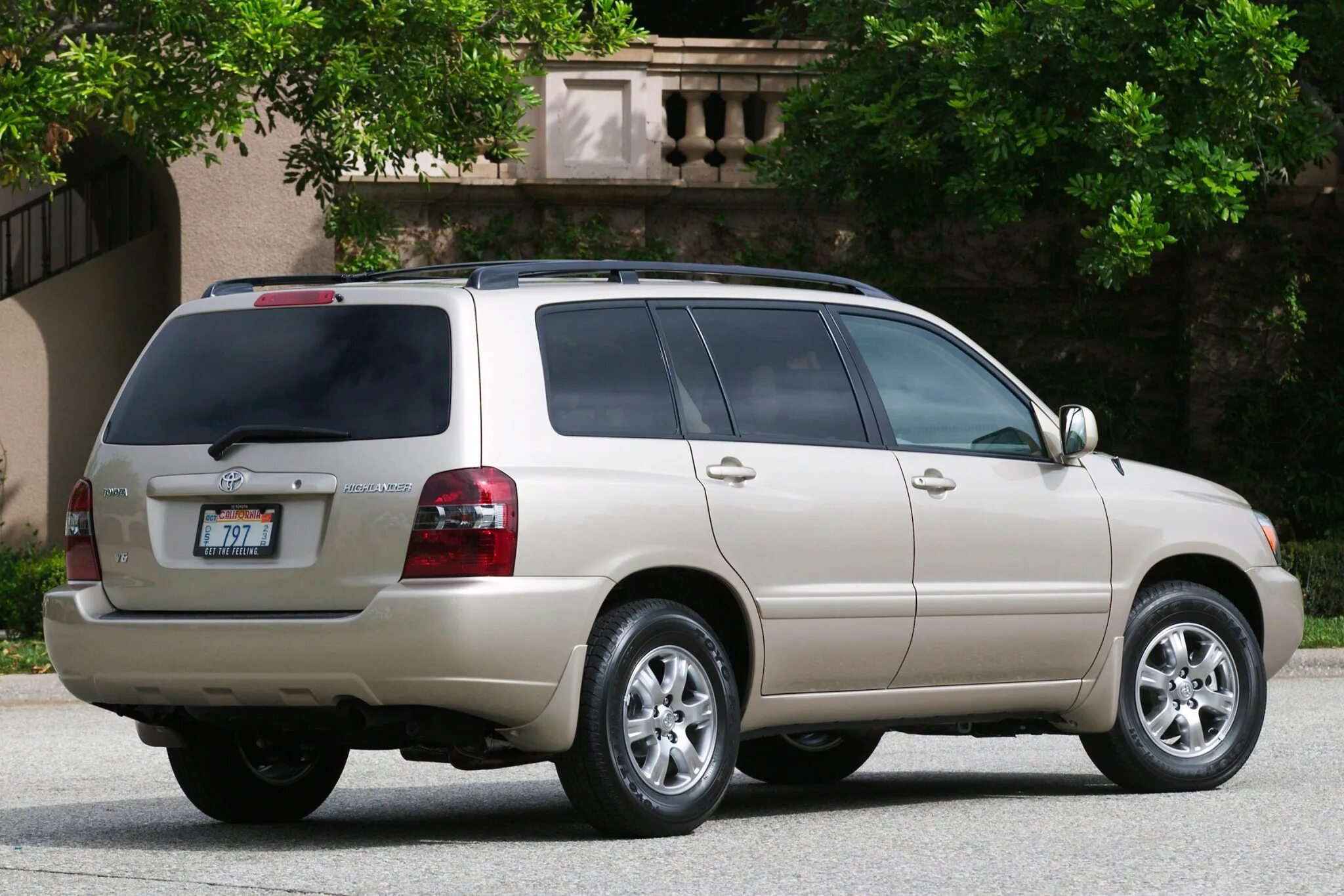 Highlander 1 поколение. Toyota Highlander 2003-2007. Toyota Highlander 2004-2007. Тойота хайлендер 2001. Тойота хайлендер 1 поколения.